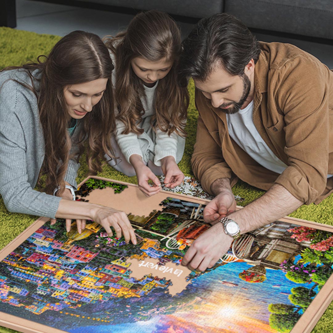 Are Wooden Puzzles Better Than Cardboard?